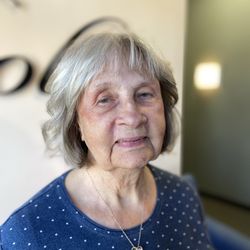 CMC Designs - Beautiful transition to grey hair