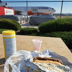 Lidos - Dinner and a show!