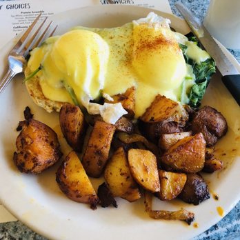 Bill's Cafe - Portabelo Benedict - American Near Me - San Jose, California