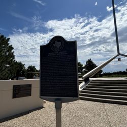 Helium Monument