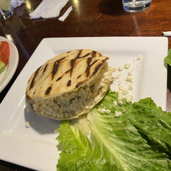 Latinos Restaurante - Una arepa de pollo. El pollo está un poco seco. - Brazilian Near Me - Deerfield Beach, Florida Latinos Restaurante - Una arepa de pollo. El pollo está un poco seco. - Brazilian Near Me - Deerfield Beach, Florida