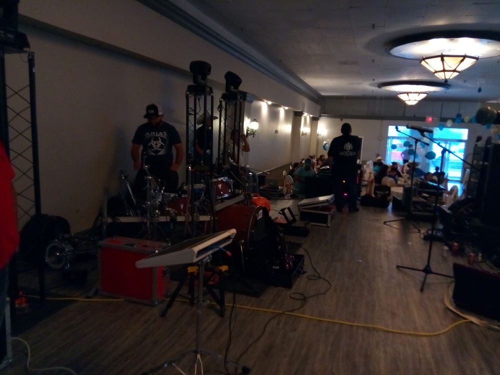 PLAZA DE LAS AMERICAS BALLROOM Updated October 2024 300 E Ledbetter