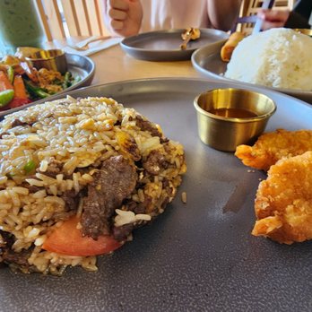 Homm Thai Bistro & Bar - Thai Near Me - Houston, Texas