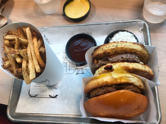 eat brgz - Capitol Hill by null