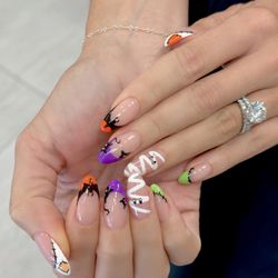 Milavu Nail Studio - NAIL ARTIST: KIM