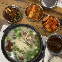 Ox tail Gomtang 꼬리곰탕