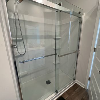Sunset Beach Glass & Mirror - Chrome shower doors on fiberglass shower. - Glass & Mirrors Near Me - Ocean Isle Beach, North Carolina Sunset Beach Glass & Mirror - Chrome shower doors on fiberglass shower. - Glass & Mirrors Near Me - Ocean Isle Beach, North Carolina
