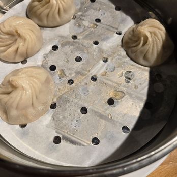 Super Dumpling - Steamed chicken dumplings - Chinese Near Me - Culver City, California Super Dumpling - Steamed chicken dumplings - Chinese Near Me - Culver City, California