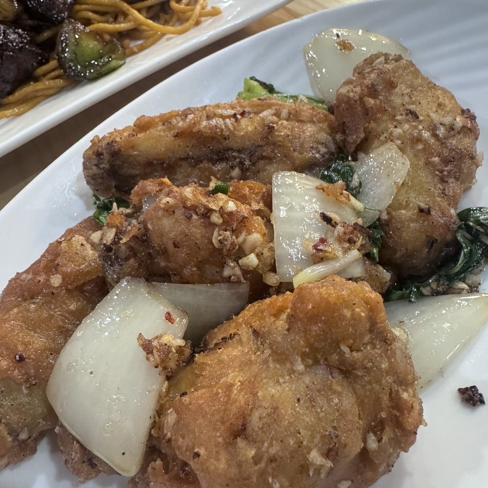 Moodles - Fried Chicken Plate/ Com Ga Dui - Vietnamese Near Me - Brentwood, California