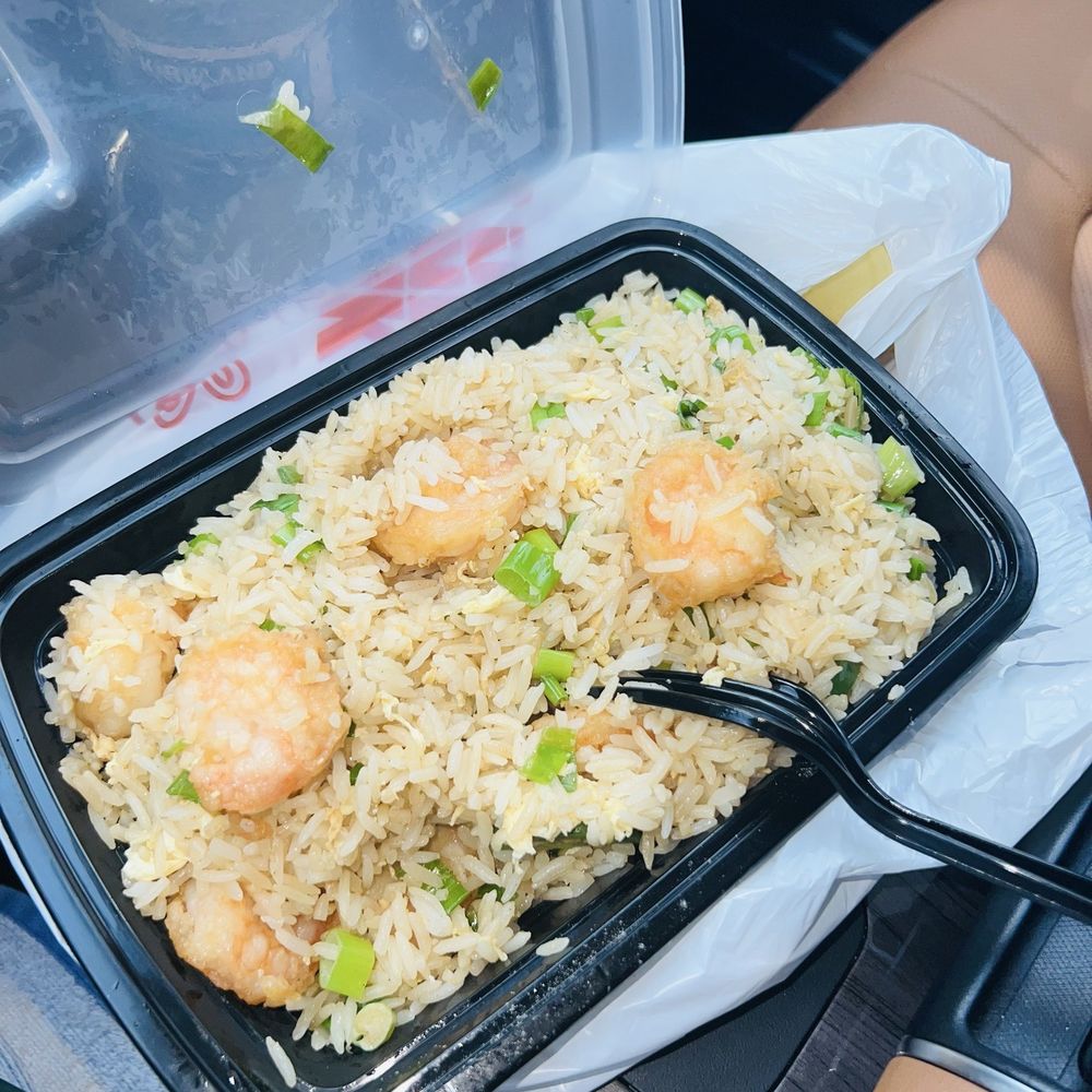 Shrimp Fried Rice no vegetables. I like it green onions and Jalapeños Shrimp Fried Rice no vegetables. I like it green onions and Jalapeños
