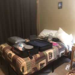 Fletchy’s Otter Belly Lodge - Beds - soft. Wonder how many people slept in them and if mattress need to be replaced