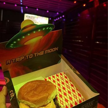 Burger 3000 - Burgers Near Me - Chatsworth, California