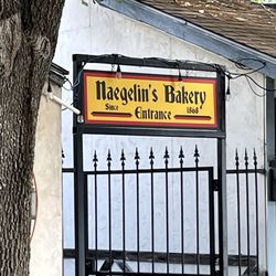 Naegelin's Bakery - Main entrance