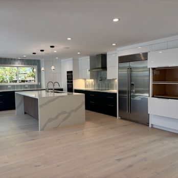 May Construction - Open kitchen design w/large waterfall island - General Contractors Near Me - San Jose, California May Construction - Open kitchen design w/large waterfall island - General Contractors Near Me - San Jose, California