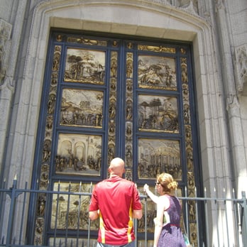 Grace Cathedral - Churches Near Me - San Francisco, California