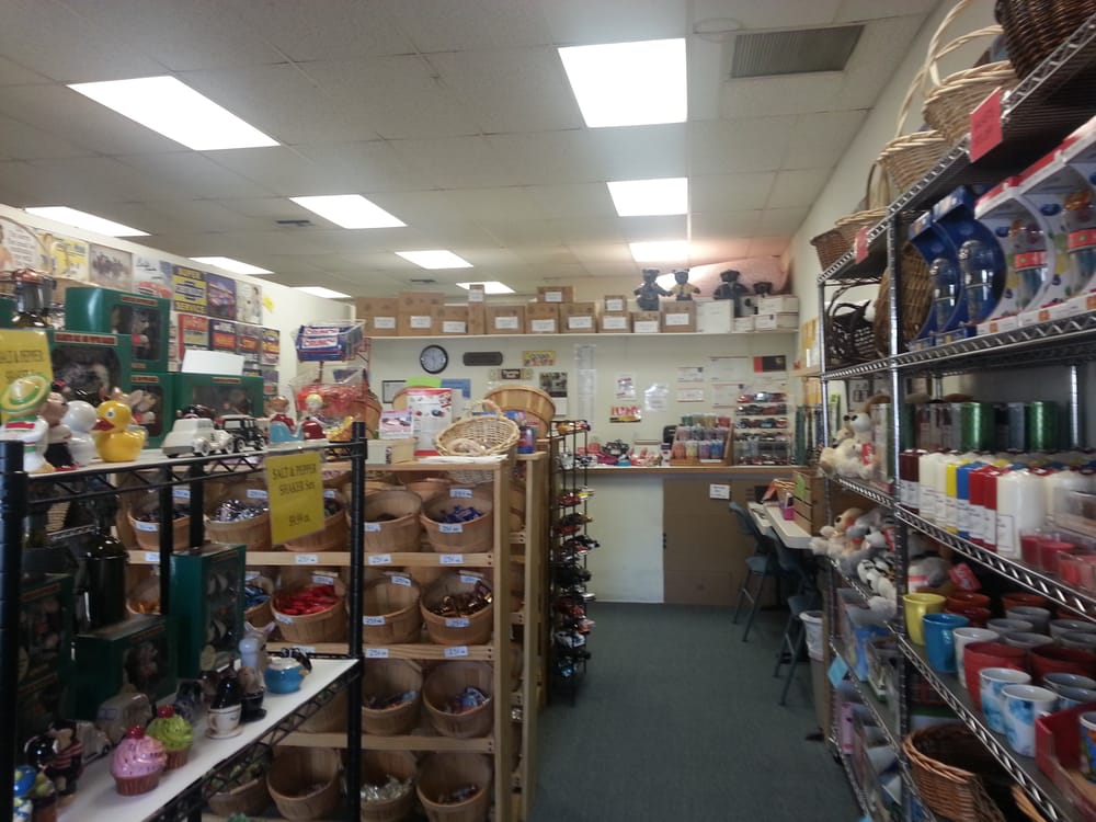 POST AND PARCEL PLUS Updated September 2024 250 S Lyon Ave, Hemet