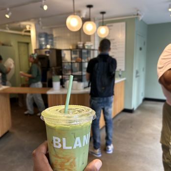 Blank Street Coffee - Coffee & Tea Near Me - New York, New York