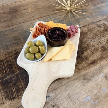 Desert Wind - Wine Tasting Room Near Me - Prosser, Washington