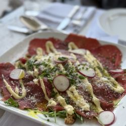 On Swann - Beef Carpaccio
