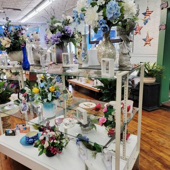 Hess Brothers Florist - Hess Brothers Florist - Florists Near Me - Hamburg, New York Hess Brothers Florist - Hess Brothers Florist - Florists Near Me - Hamburg, New York