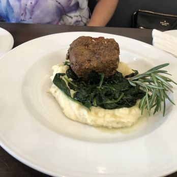 Twohey’s Restaurant - Meatloaf with mashed potatoes and spinach - New American Near Me - South Pasadena, California Twohey’s Restaurant - Meatloaf with mashed potatoes and spinach - New American Near Me - South Pasadena, California