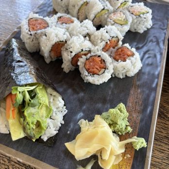 Kiku Sushi - Sushi Bars Near Me - Los Angeles, California Kiku Sushi - Sushi Bars Near Me - Los Angeles, California