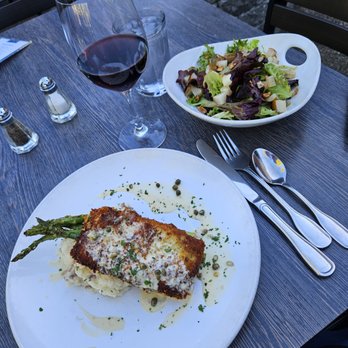 Cafe Murrayhill - 4/18/2024 - Parmesan Crusted Halibut and a glass of Ruby Pinot Noir - Breakfast & Brunch Near Me - Beaverton, Oregon Cafe Murrayhill - 4/18/2024 - Parmesan Crusted Halibut and a glass of Ruby Pinot Noir - Breakfast & Brunch Near Me - Beaverton, Oregon