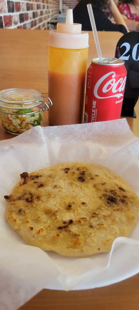 La Bamba sabor latino Pupuseria