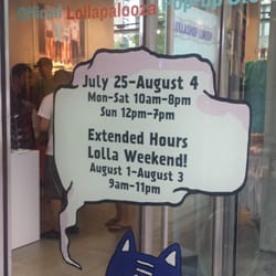 LollaShop - Storefront w hours