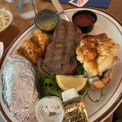 Spikes Fish Market & Restaurant - Surf and turf