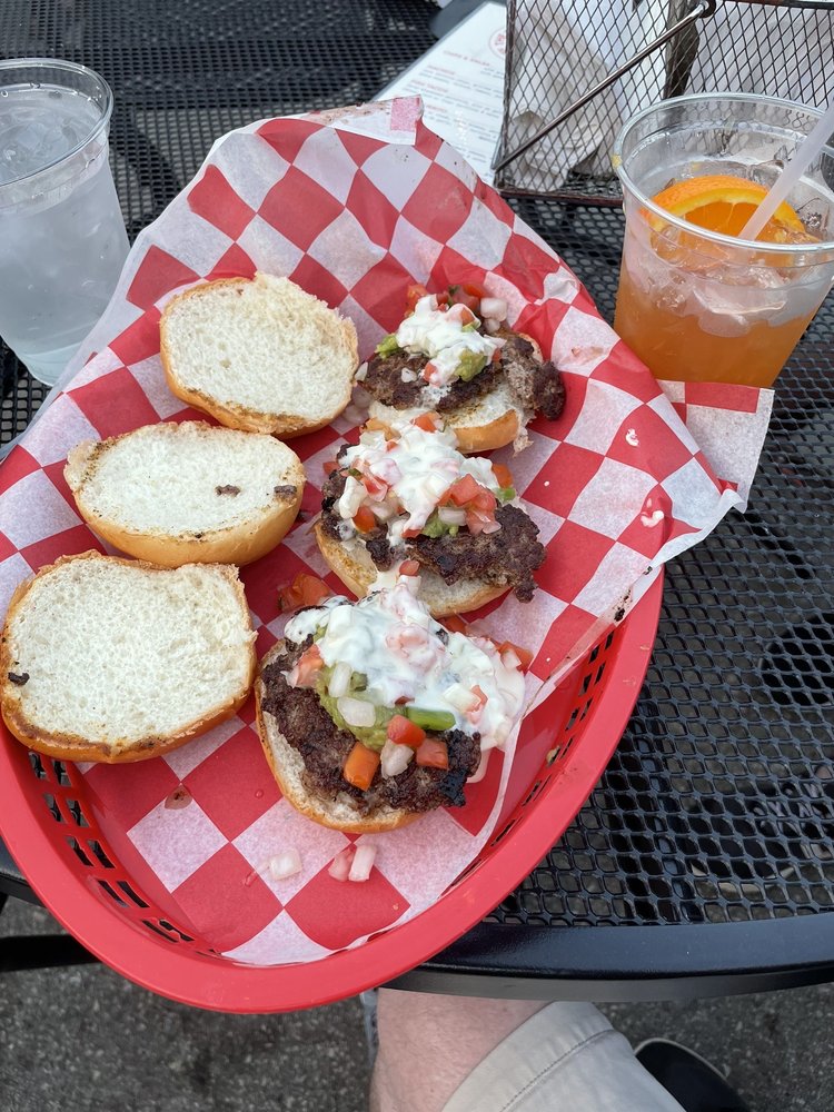 Husby's Food & Spirits