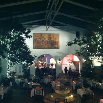 El Paseo Restaurant - Dinner hall after closing. - Mexican Near Me - Santa Barbara, California El Paseo Restaurant - Dinner hall after closing. - Mexican Near Me - Santa Barbara, California