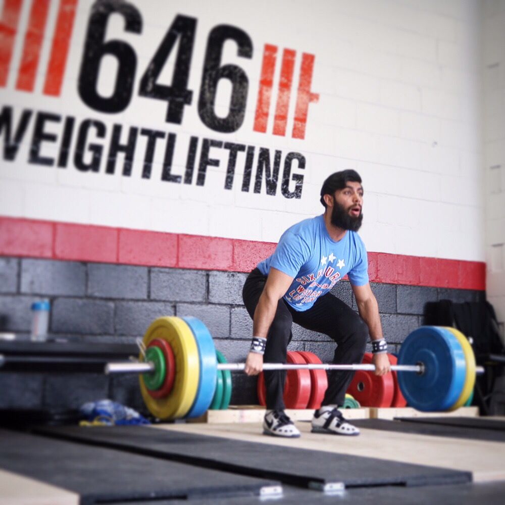 646 Weightlifting Gym Image
