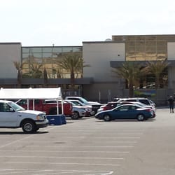 Twentynine Palms MCAGCC Commissary - Outside.