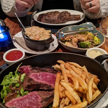 Max Downtown - Steaks and sides! - Bars Near Me - Hartford, Connecticut