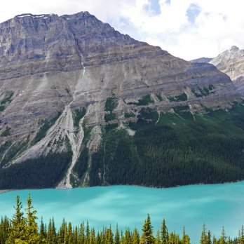 Peyto Lake - No, everyone has not photoshopped their pictures to this amazing shade of blue - Lakes Near Me - Banff, Alberta Peyto Lake - No, everyone has not photoshopped their pictures to this amazing shade of blue - Lakes Near Me - Banff, Alberta