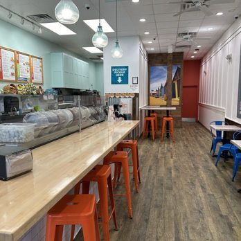 Tropical Smoothie Cafe - Juice Bars & Smoothies Near Me - Crystal Lake, Illinois
