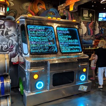 Brgr Stop - American Near Me - Fort Lauderdale, Florida