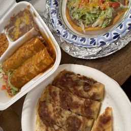 1 Chicken Enchilada