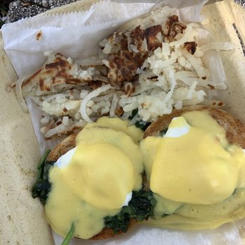 Sara's Kitchen - Eggs Benedict Florentine - Breakfast & Brunch Near Me - Palm Beach Gardens, Florida Sara's Kitchen - Eggs Benedict Florentine - Breakfast & Brunch Near Me - Palm Beach Gardens, Florida