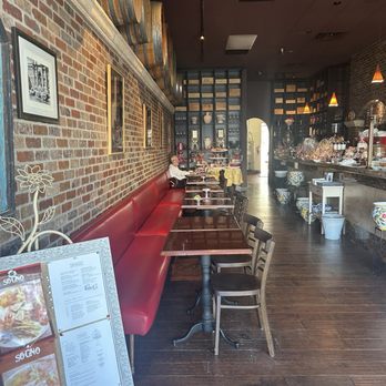 Il Sogno - The dining area - Breakfast & Brunch Near Me - Palm Desert, California
