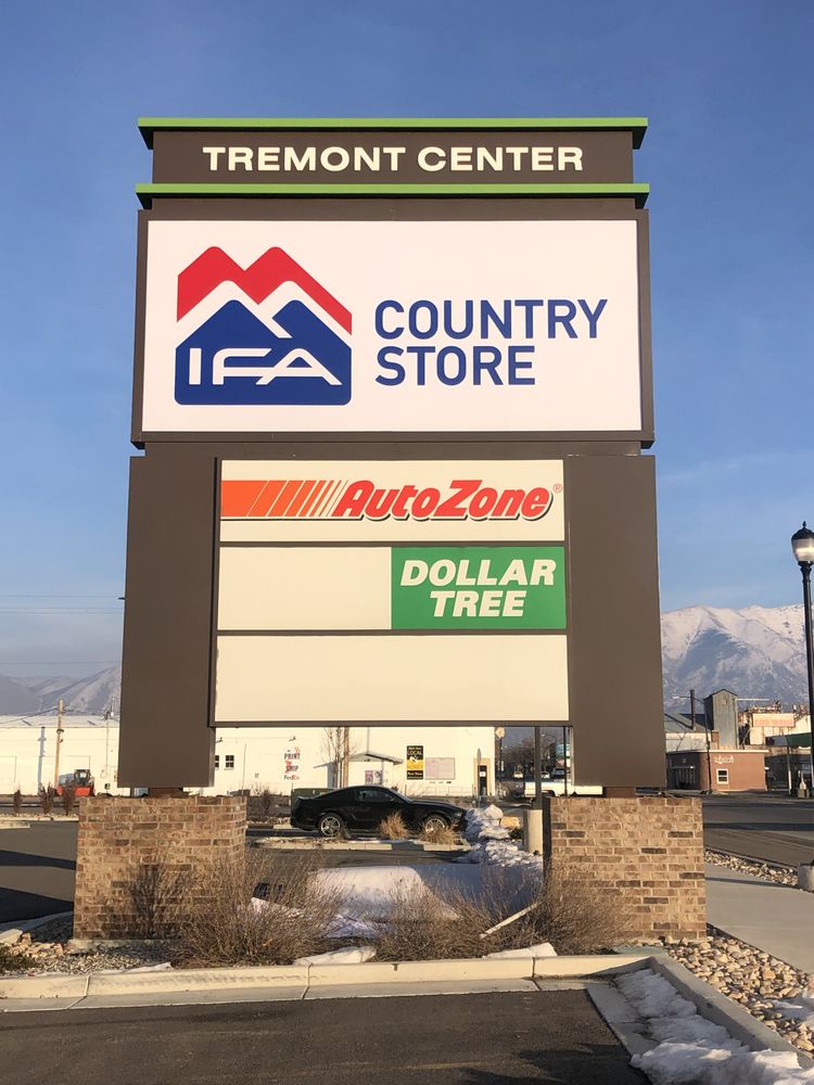 IFA COUNTRY STORE TREMONTON Updated September 2024 38 Photos