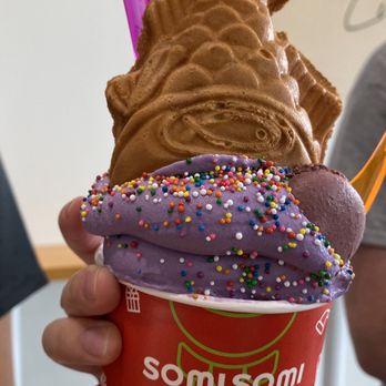 Somisomi - Ah boong (upside down) - Ice Cream & Frozen Yogurt Near Me - Katy, Texas Somisomi - Ah boong (upside down) - Ice Cream & Frozen Yogurt Near Me - Katy, Texas