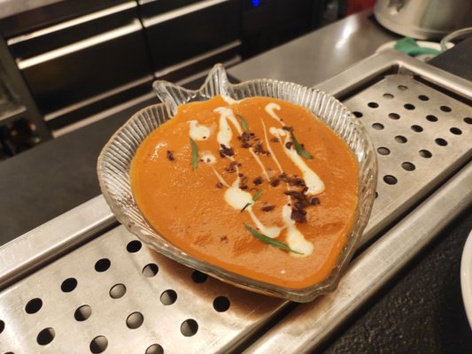 Lobito de Mar Marbella. El bar resalao de Dani García by null