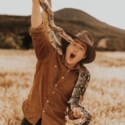 Reptile Hunter