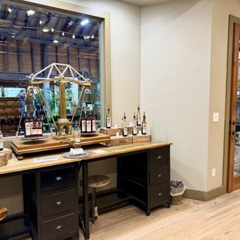 High-Hand Olive Oil Company - Olive oil tasting - Olive Oil Near Me - Loomis, California High-Hand Olive Oil Company - Olive oil tasting - Olive Oil Near Me - Loomis, California