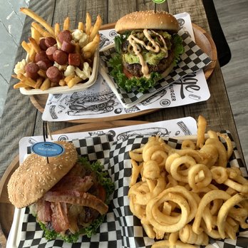 Yonge Burger - Burgers Near Me - North York, Ontario