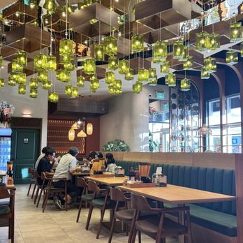 Pho Anh Vu - Inside - Vietnamese Near Me - Mississauga, Ontario Pho Anh Vu - Inside - Vietnamese Near Me - Mississauga, Ontario