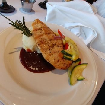 Riverwalk Restaurant - chicken and mashed potatoes - New American Near Me - Yorktown, Virginia Riverwalk Restaurant - chicken and mashed potatoes - New American Near Me - Yorktown, Virginia