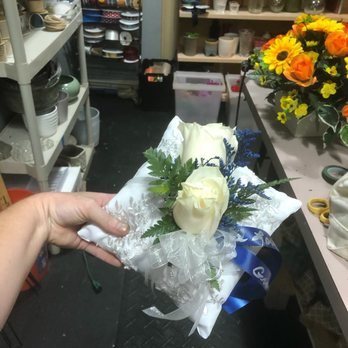 Longleaf Flowers, Plants & Gifts - Pillow corsage to go in casket - Florists Near Me - Camden, South Carolina Longleaf Flowers, Plants & Gifts - Pillow corsage to go in casket - Florists Near Me - Camden, South Carolina